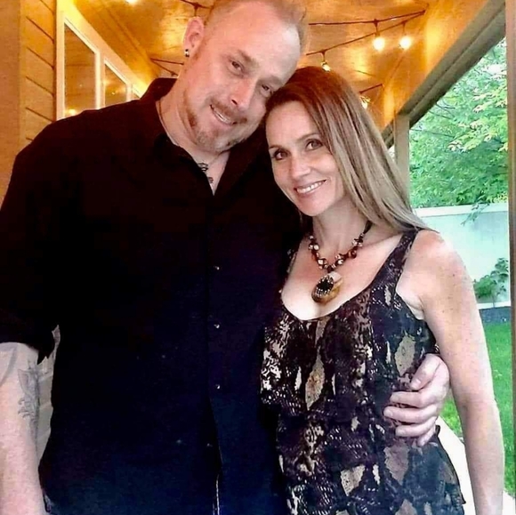 Meet your Posher, Toni and Norm - Picture 6 of 16